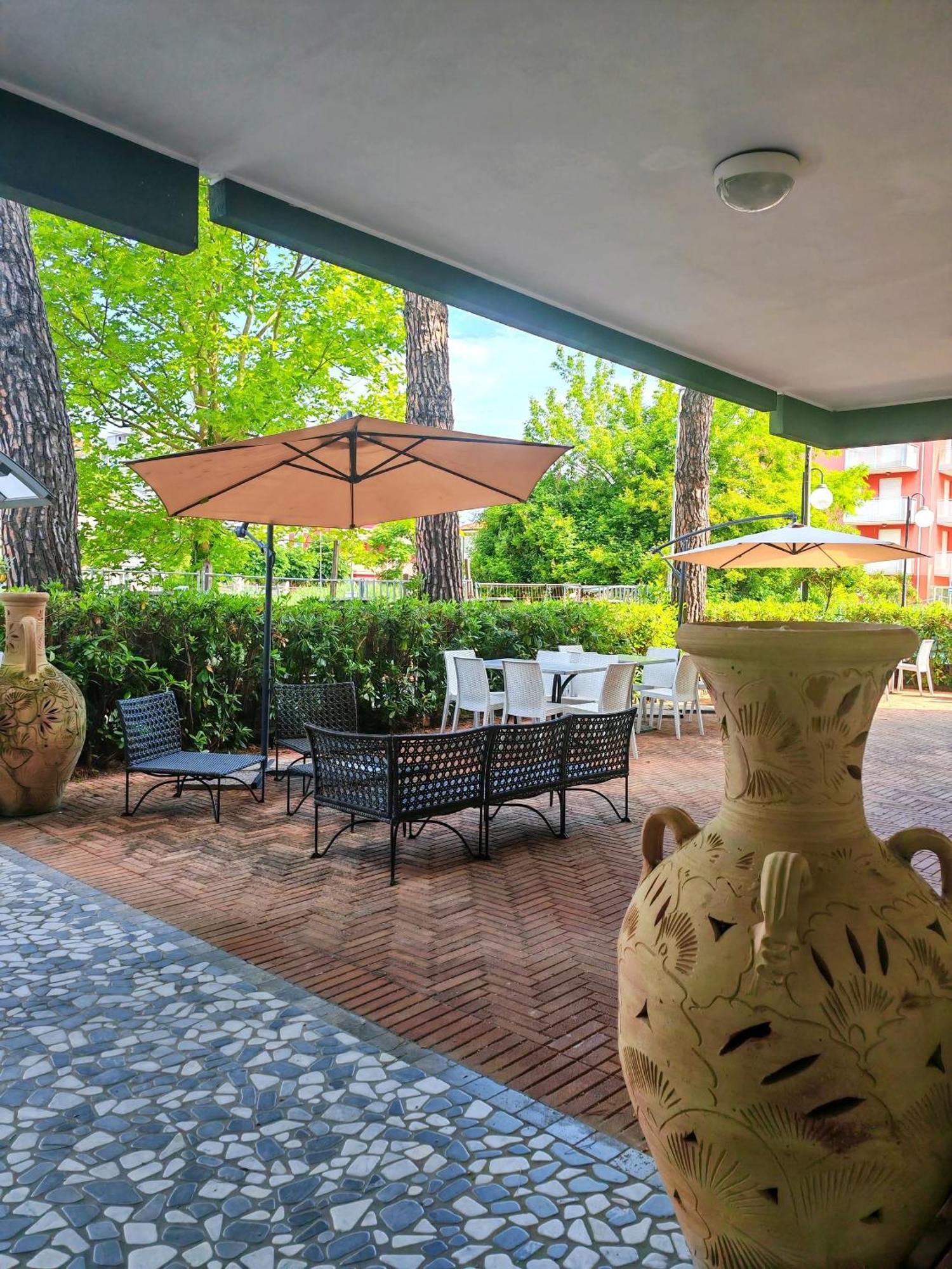Hotel Etna - Nuova Gestione Romagnola All-Inclusive Spiaggia Parcheggio Ριτσόνε Εξωτερικό φωτογραφία